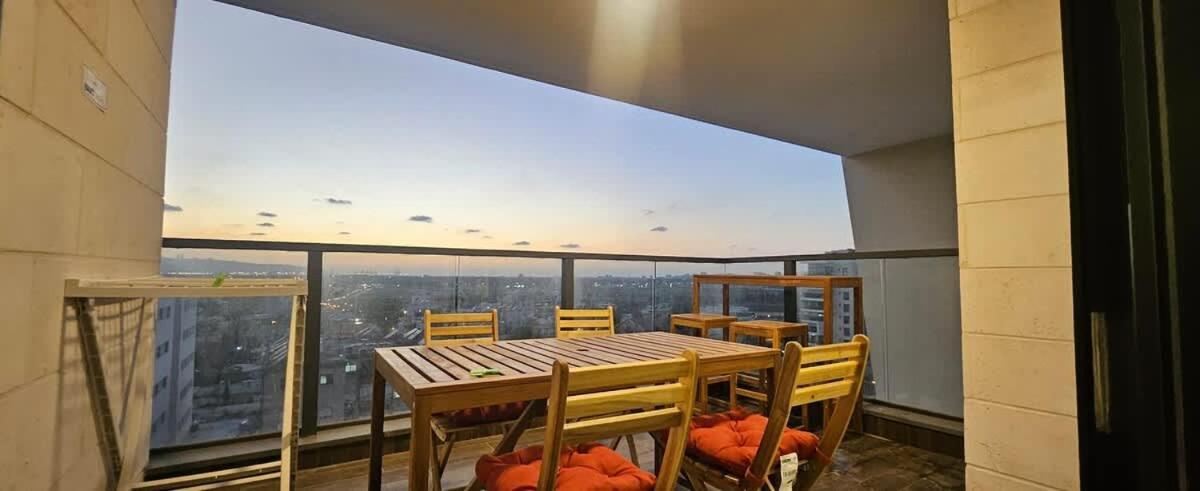 Stunning And Spacious In Kiryat Ata Qiryat Ata Buitenkant foto