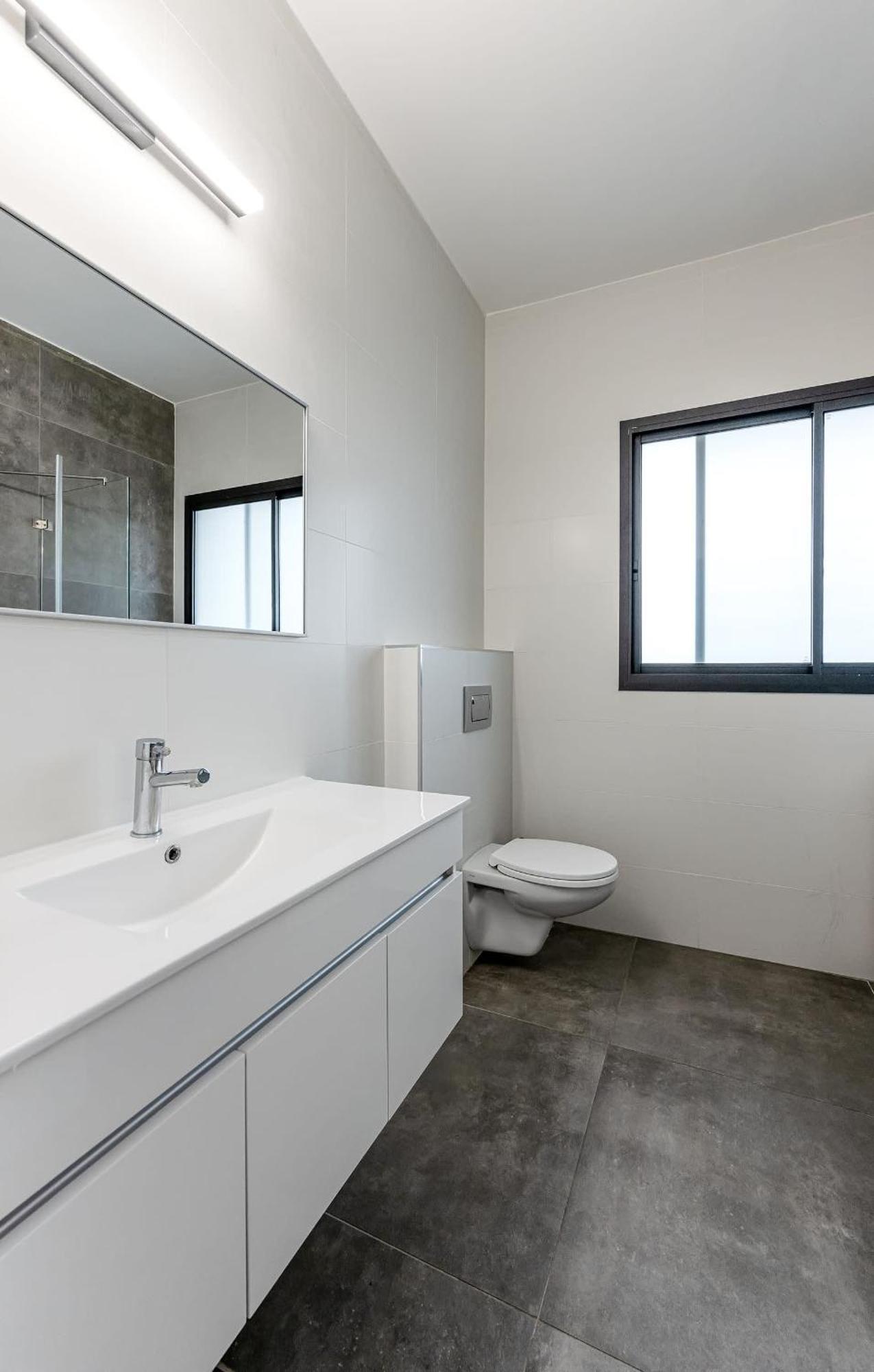 Stunning And Spacious In Kiryat Ata Qiryat Ata Buitenkant foto