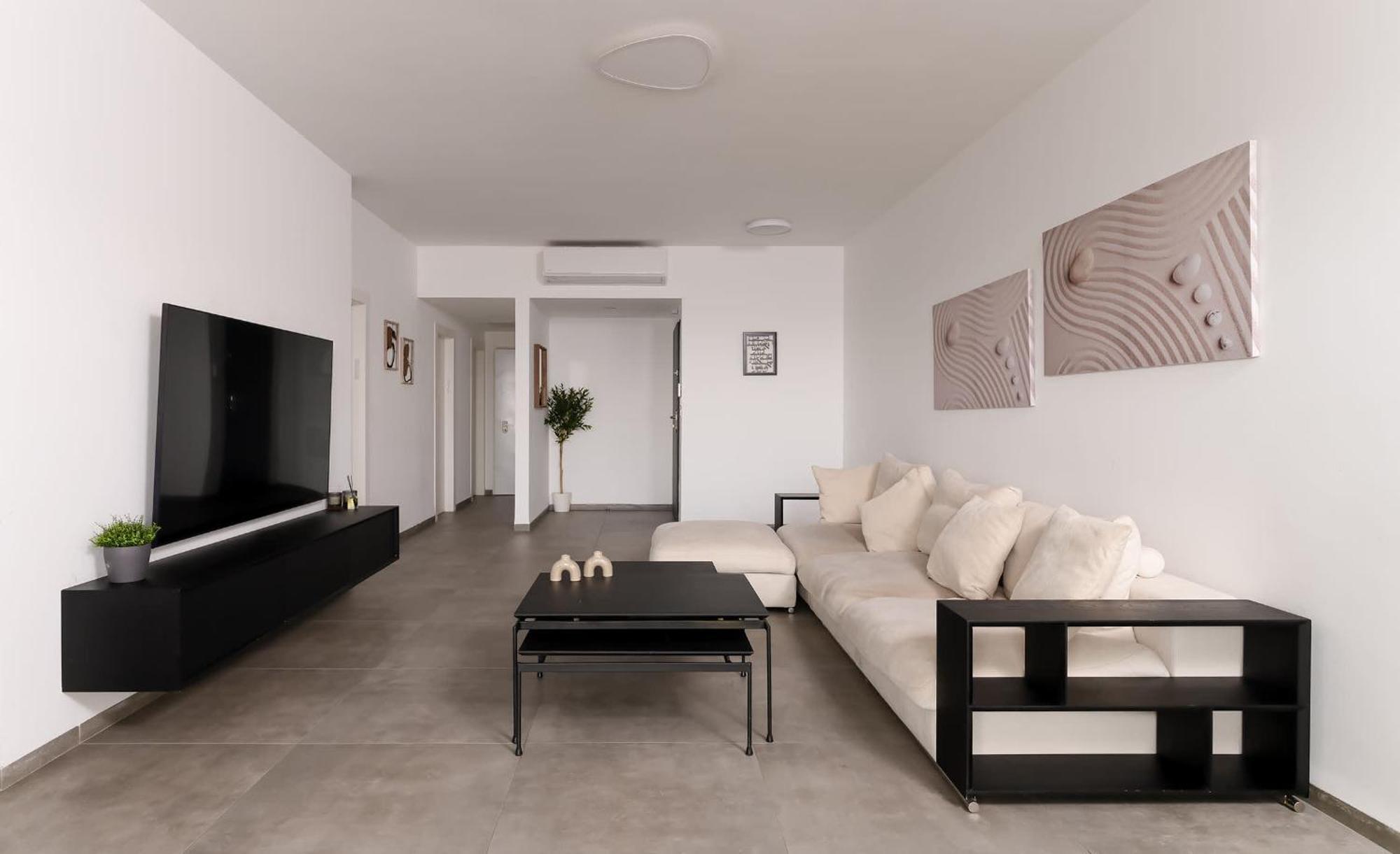 Stunning And Spacious In Kiryat Ata Qiryat Ata Buitenkant foto