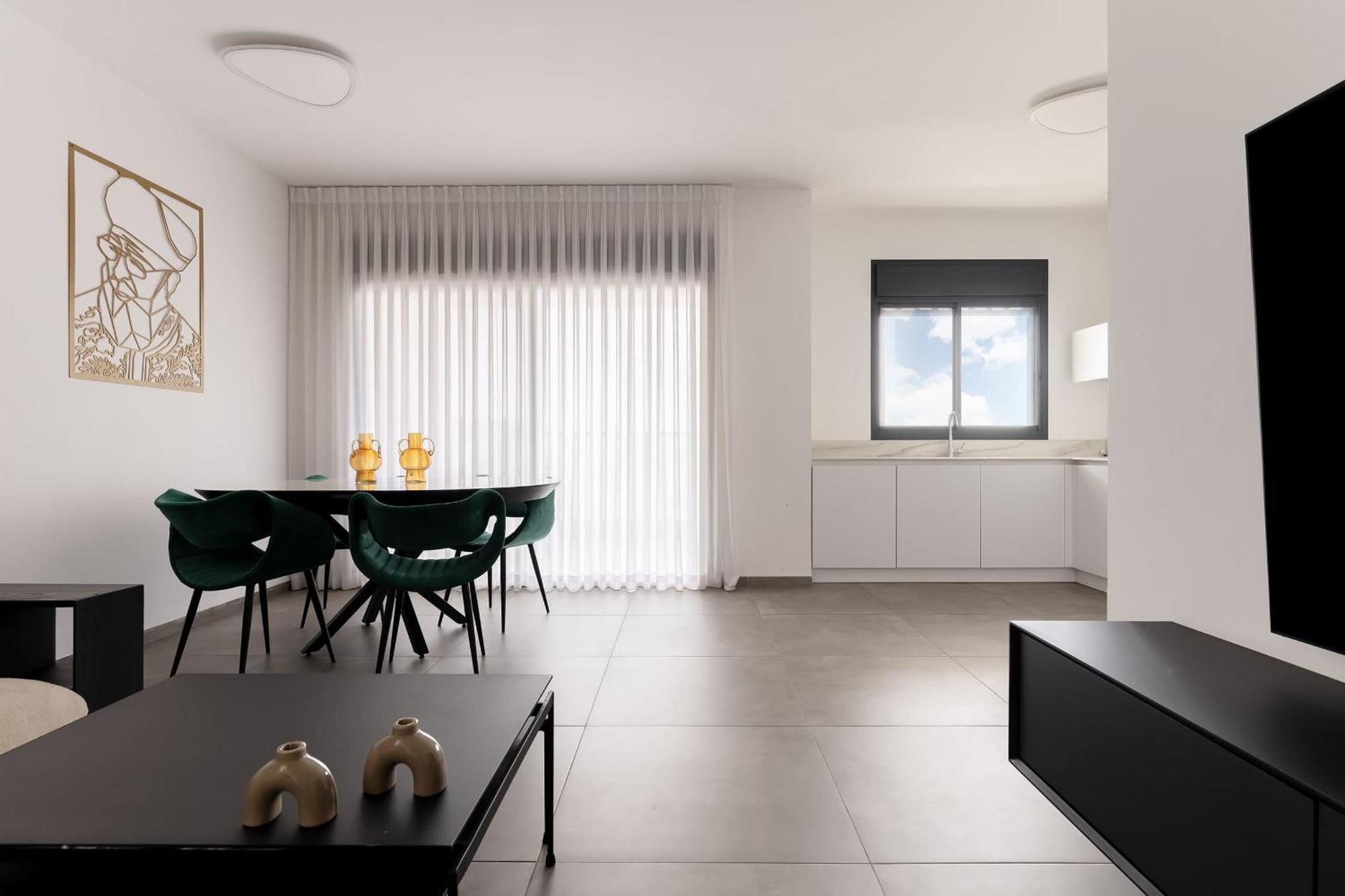 Stunning And Spacious In Kiryat Ata Qiryat Ata Buitenkant foto